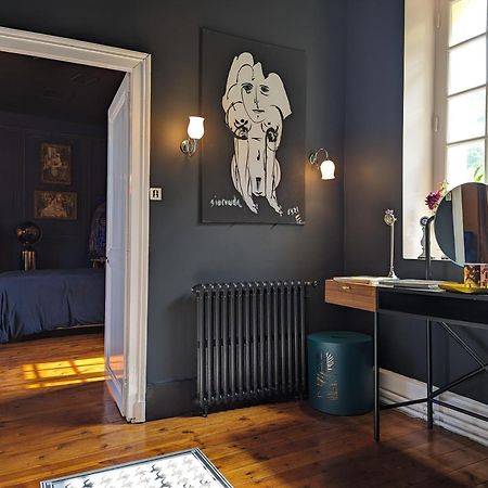 Manoir Des Arts Bed & Breakfast Конфоланс Екстериор снимка