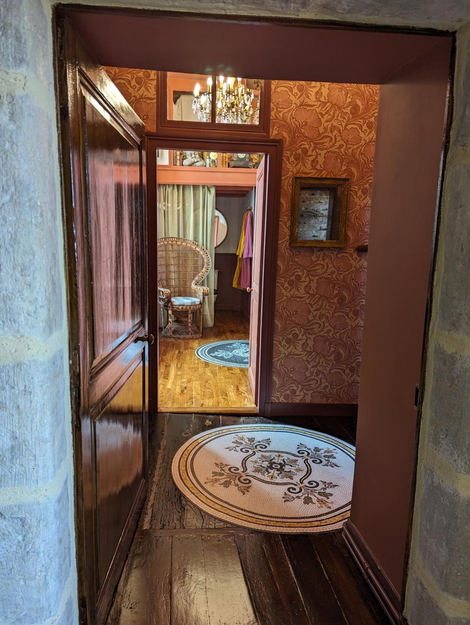 Manoir Des Arts Bed & Breakfast Конфоланс Екстериор снимка